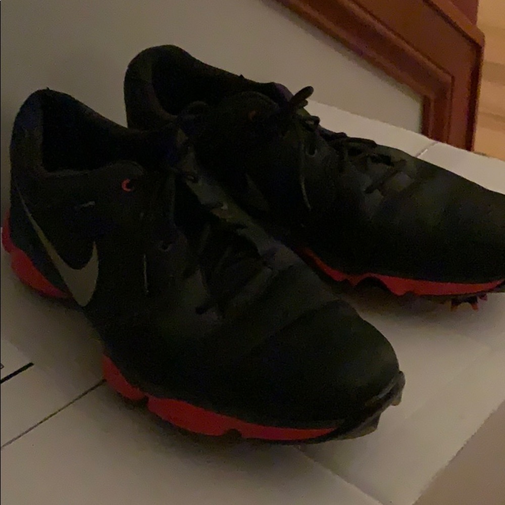 Nike men’s golf shoes